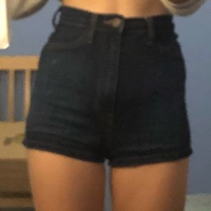SUPER CUTE BASIC JEAN SHORTS